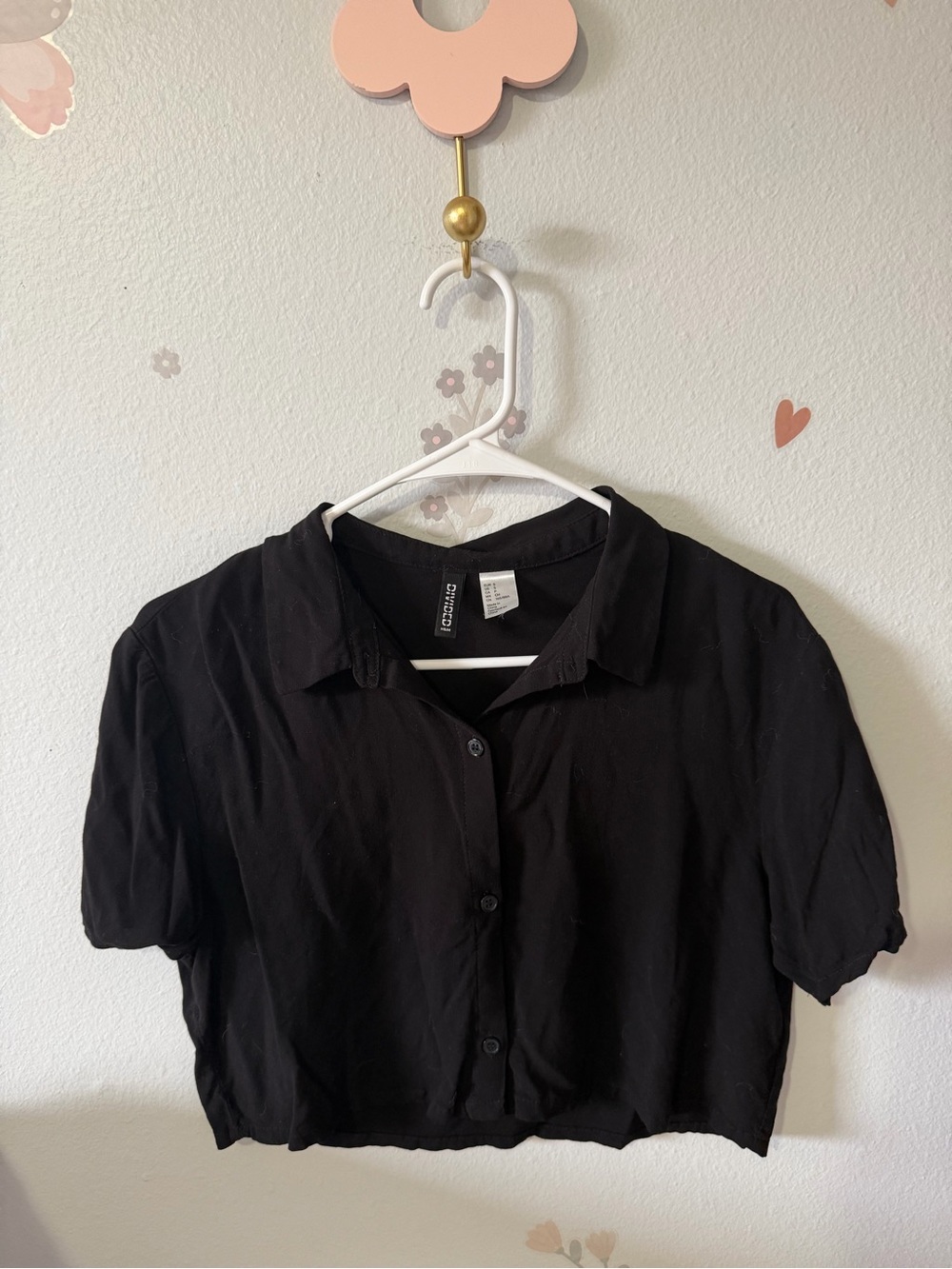 H&M Black Cropped Button-Up Blouse